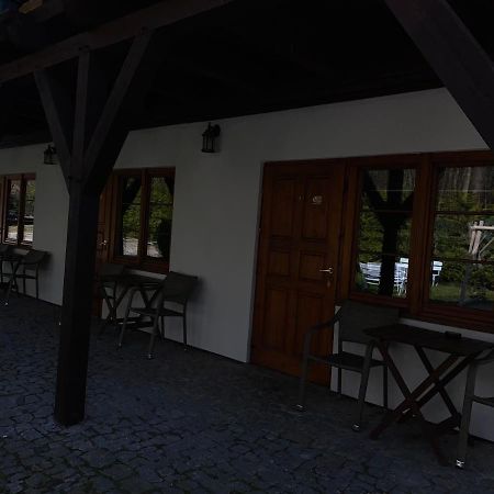 Cezar Dom Wczasowy Ruciane-Nida Exterior foto